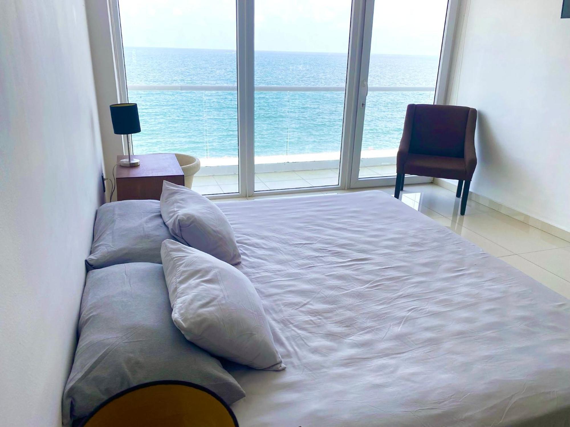 Vista A Playa Con Alberca En Blvd Principal Frente Al Mar 3hab Apartamento Boca del Río
