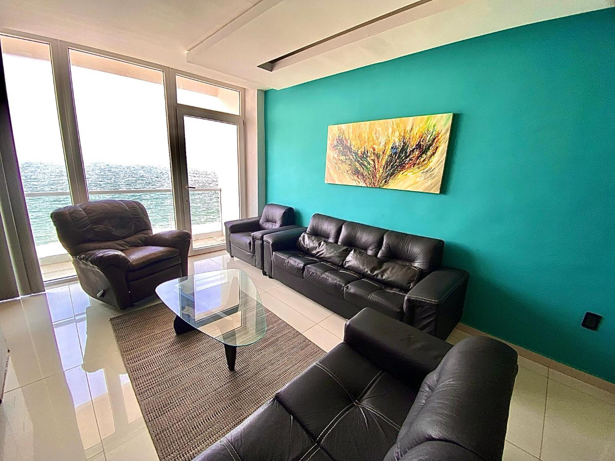 Apartamento Vista A Playa Con Alberca En Blvd Principal Frente Al Mar 3hab Boca del Río