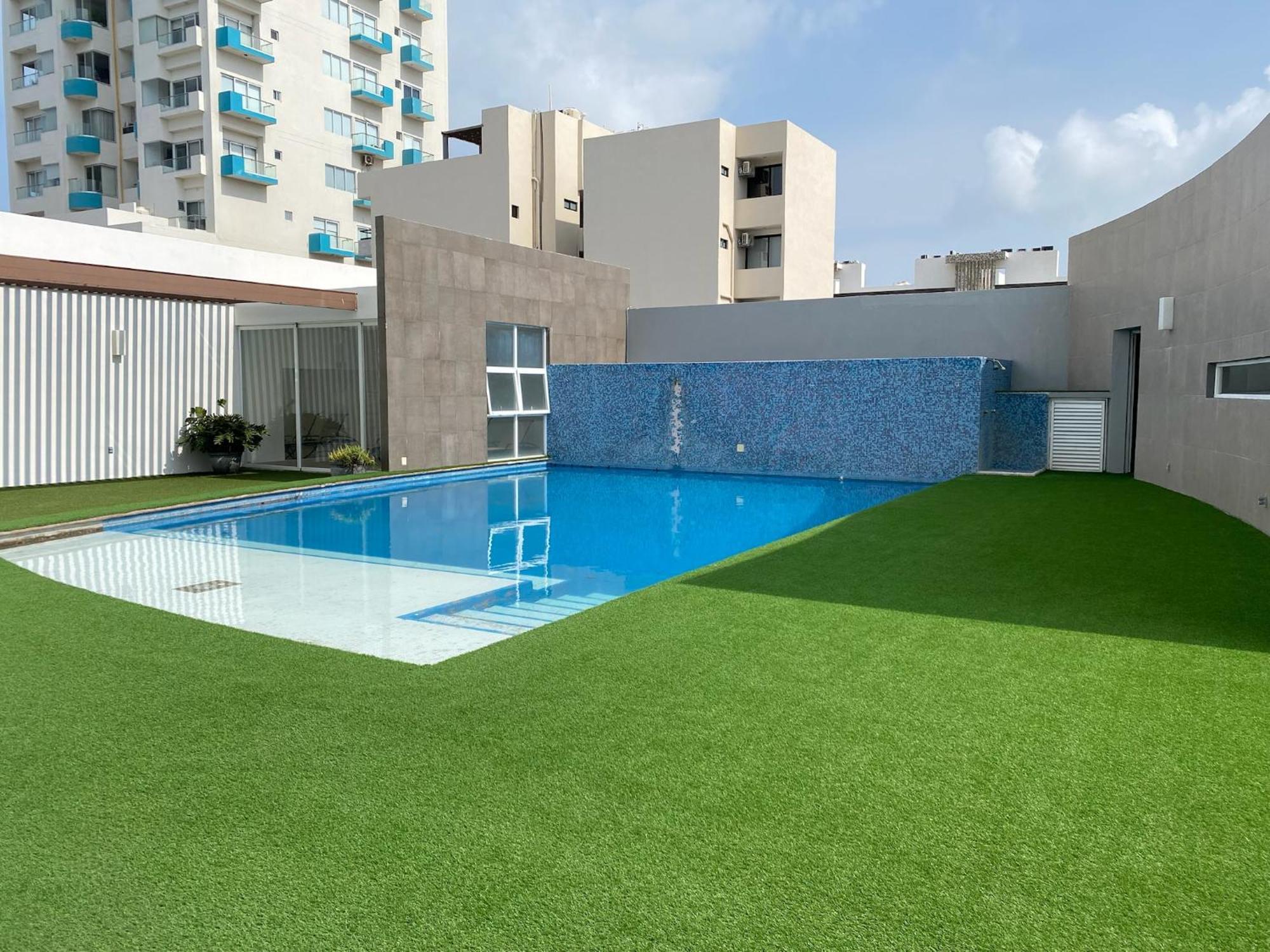 Apartamento Vista A Playa Con Alberca En Blvd Principal Frente Al Mar 3hab