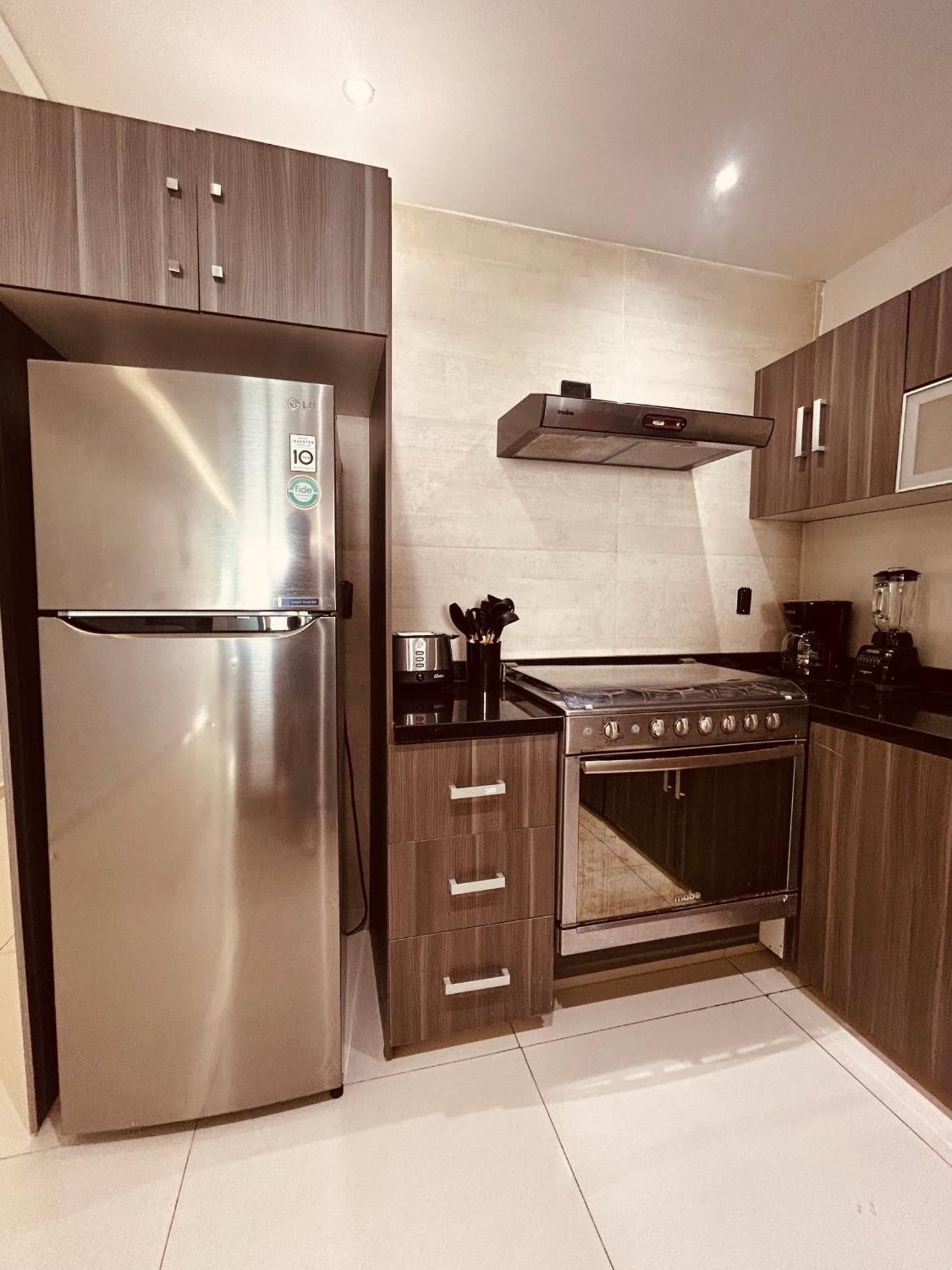 Apartamento Vista A Playa Con Alberca En Blvd Principal Frente Al Mar 3hab Boca del Río
